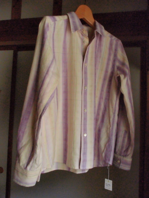 紫グラデーションシャツ